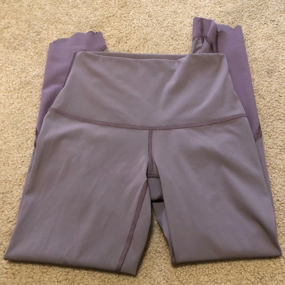 Lululemon Wunder Under High Rise crop 23” - Picture 2 of 10